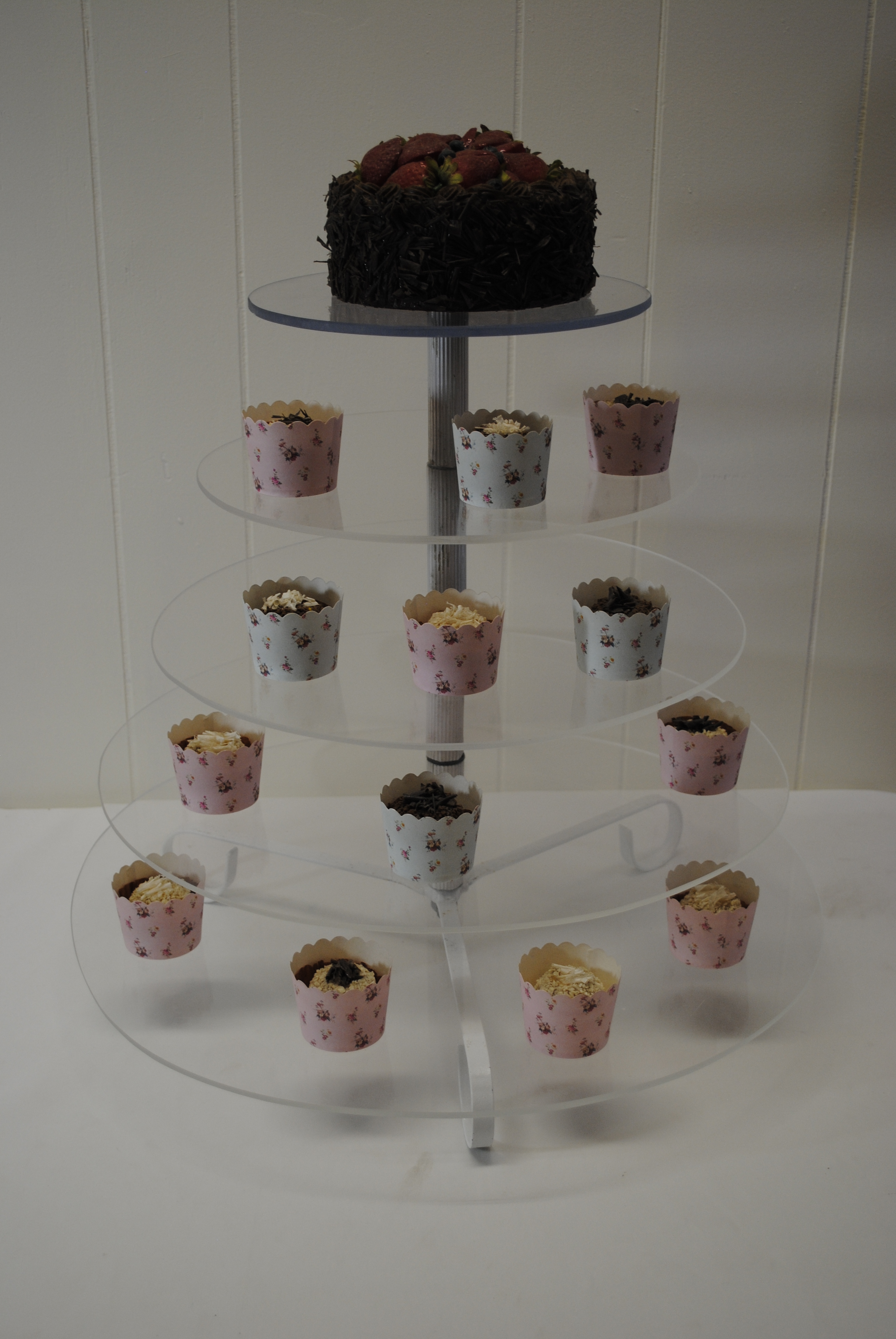 5 TIER ROUND CLEAR - With Scroll Base