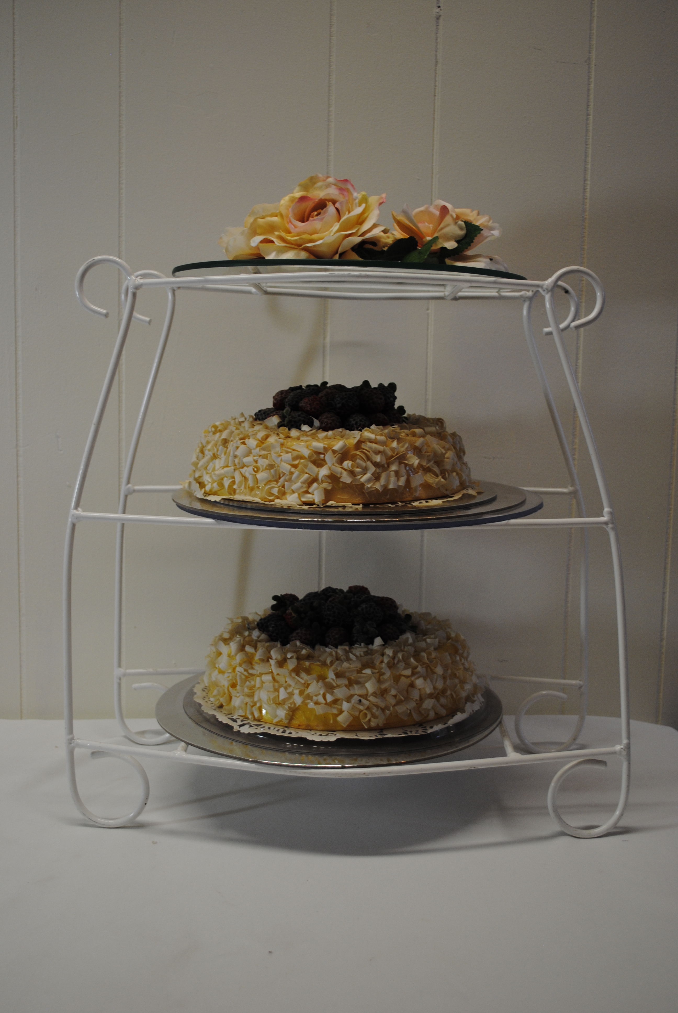 3 TIER WHITE CAKE STAND