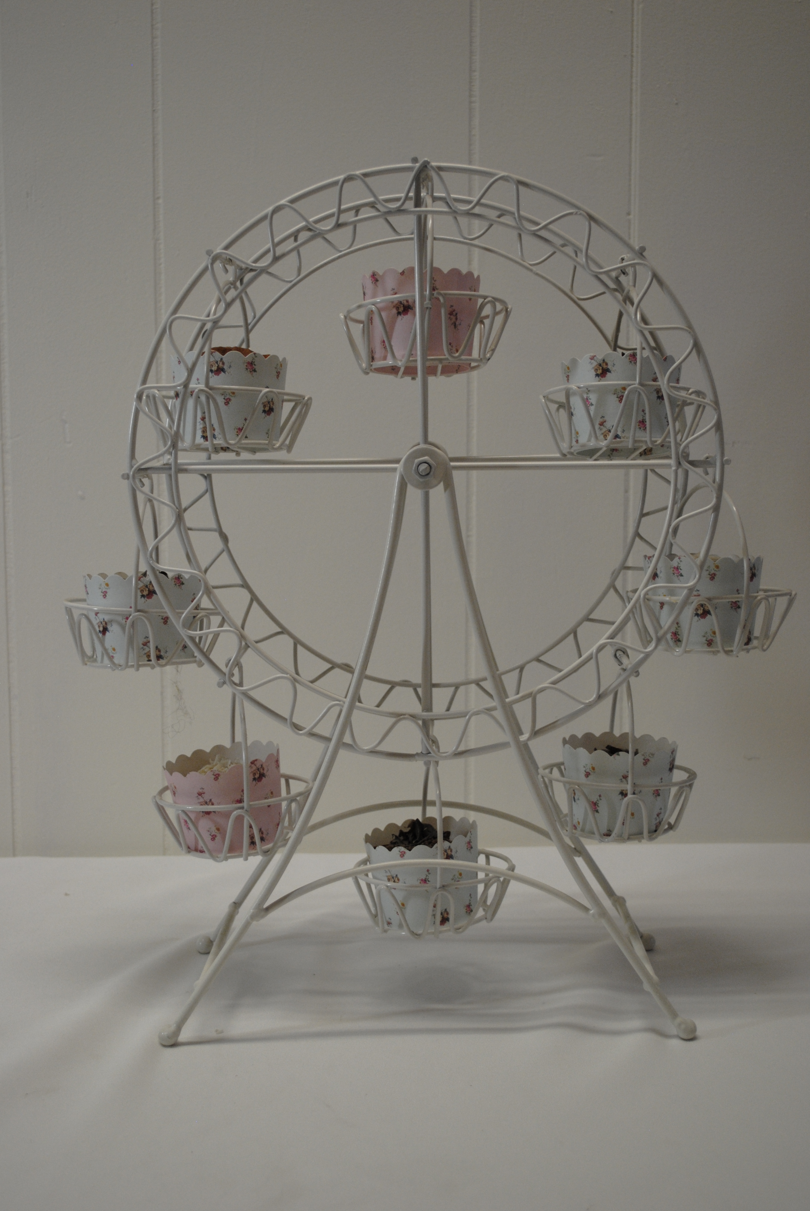 FERRIS WHEEL CUP CAKE