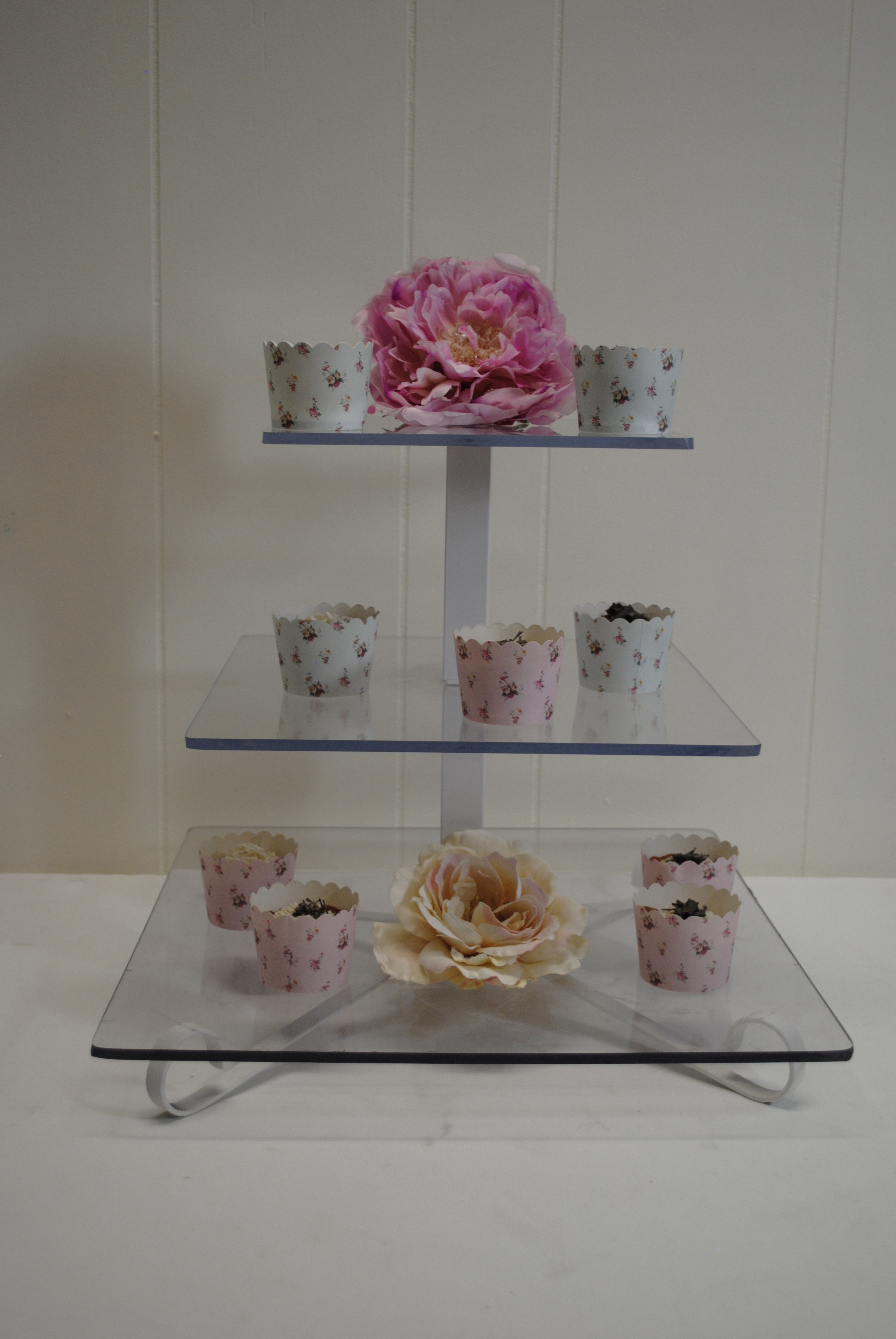 3 TIER SQUARE CUPCAKE  STAND
