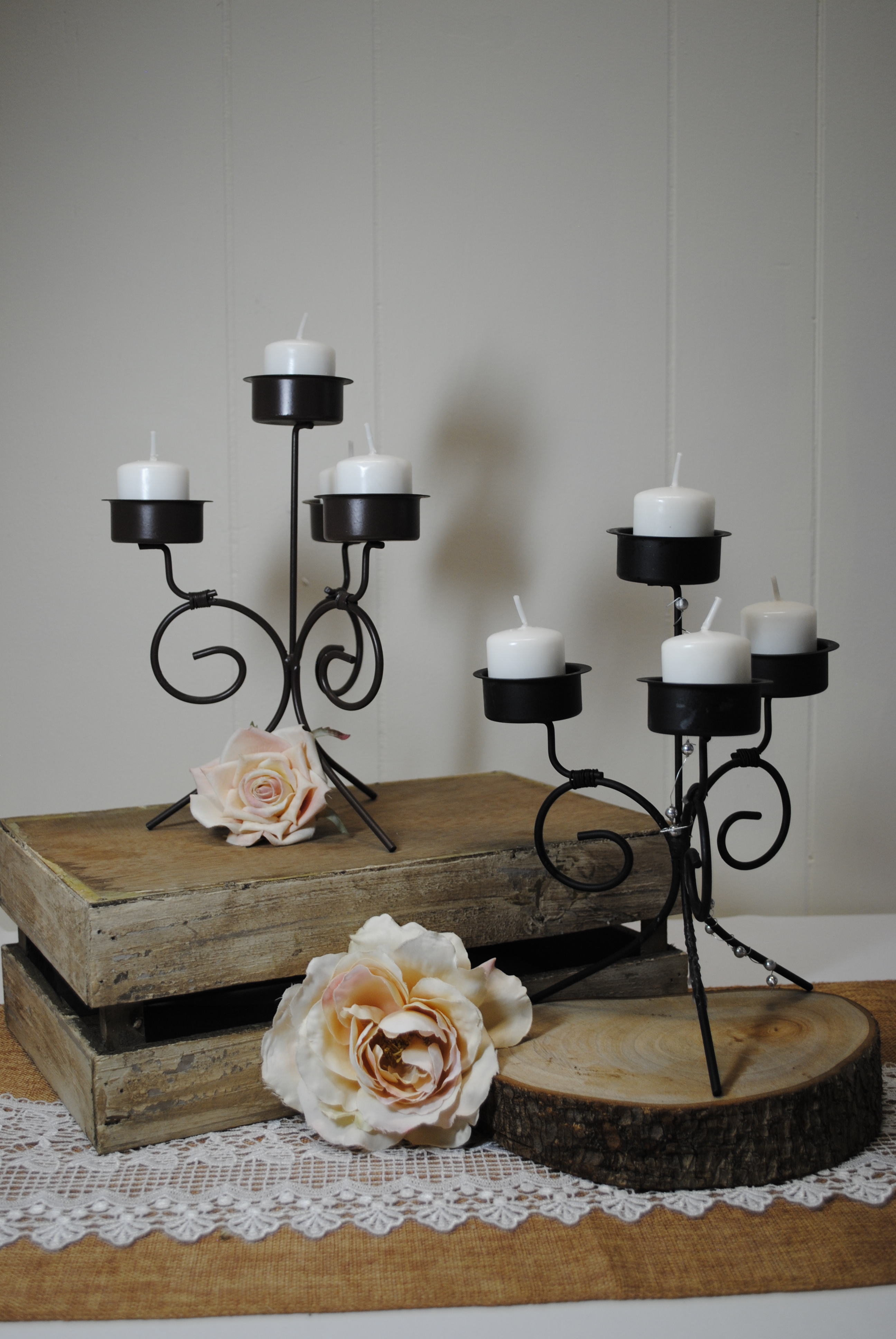 4 BRANCH BLACK AND SILVER