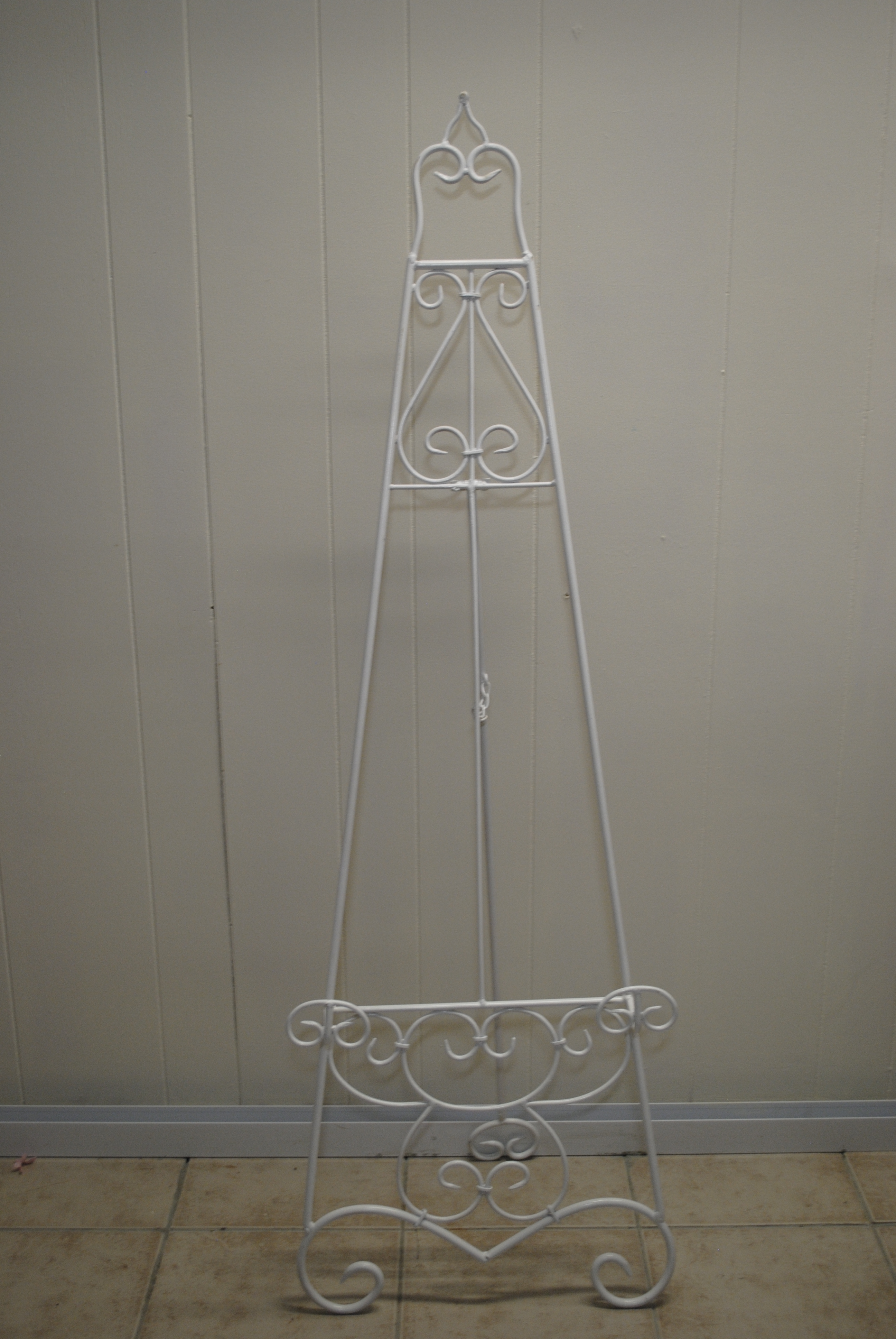 FLOOR EASELS WHITE