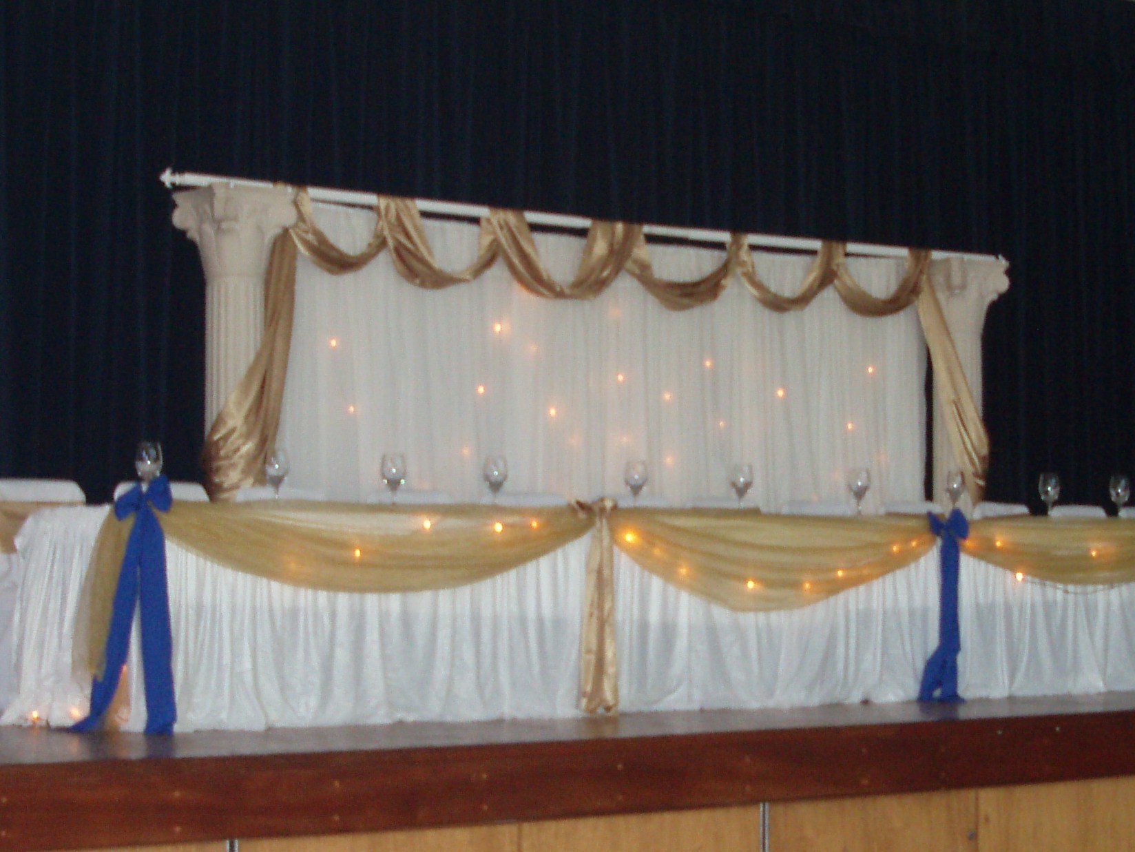 BACKDROP WITH LIGHTS