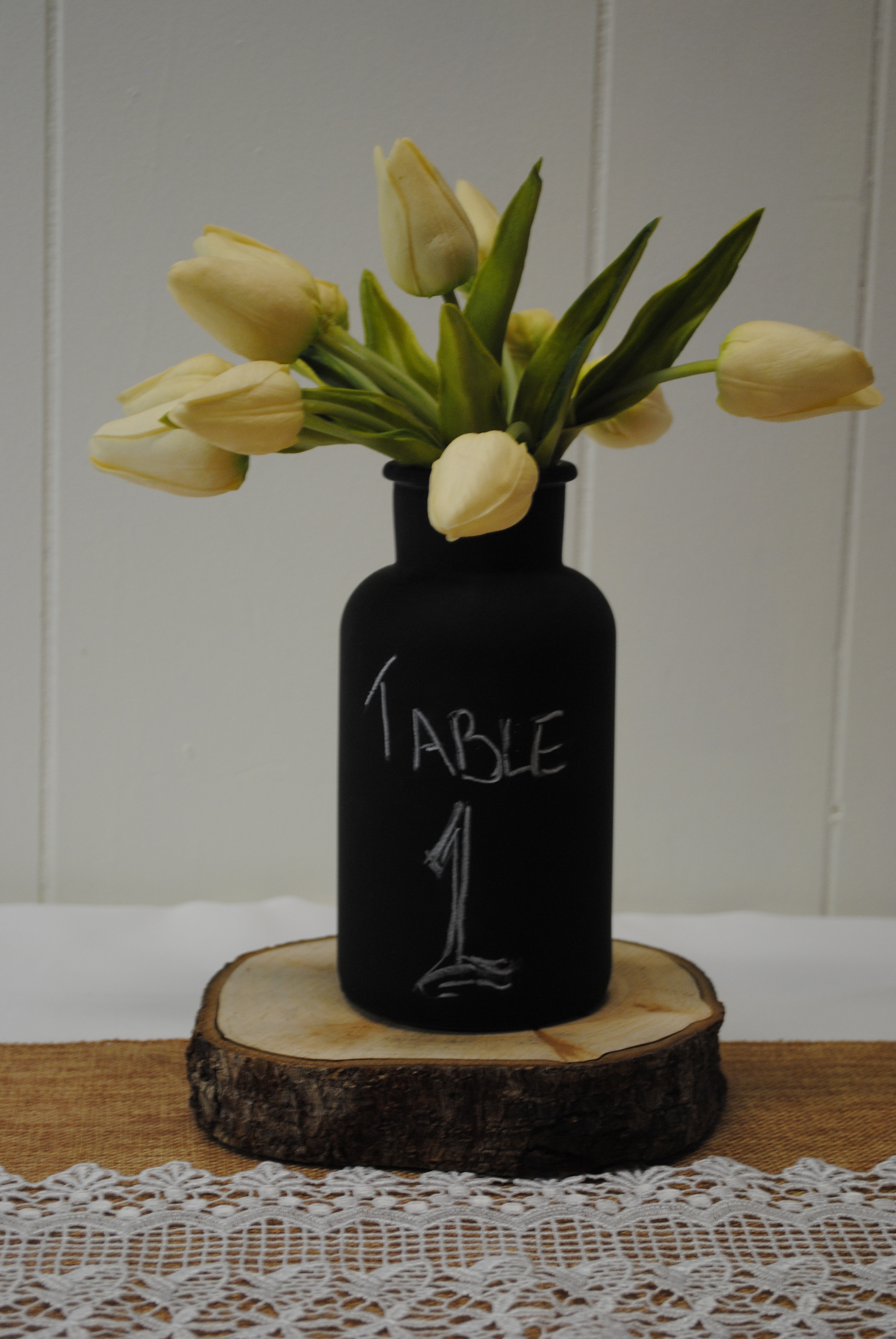 CHALLBOARD VASE