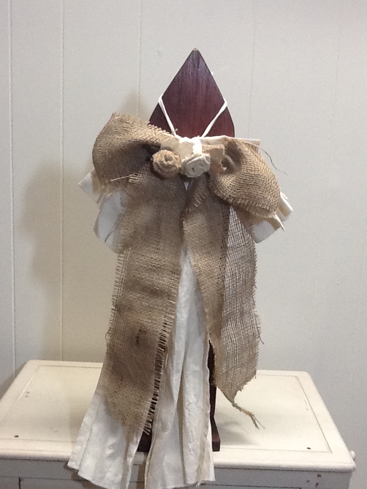 CALICO AND BURLAP PEW BOWS