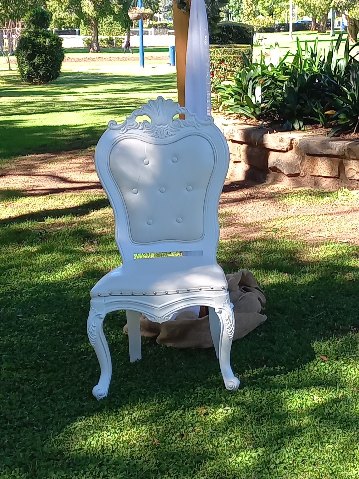 ROYALTY CHAIR