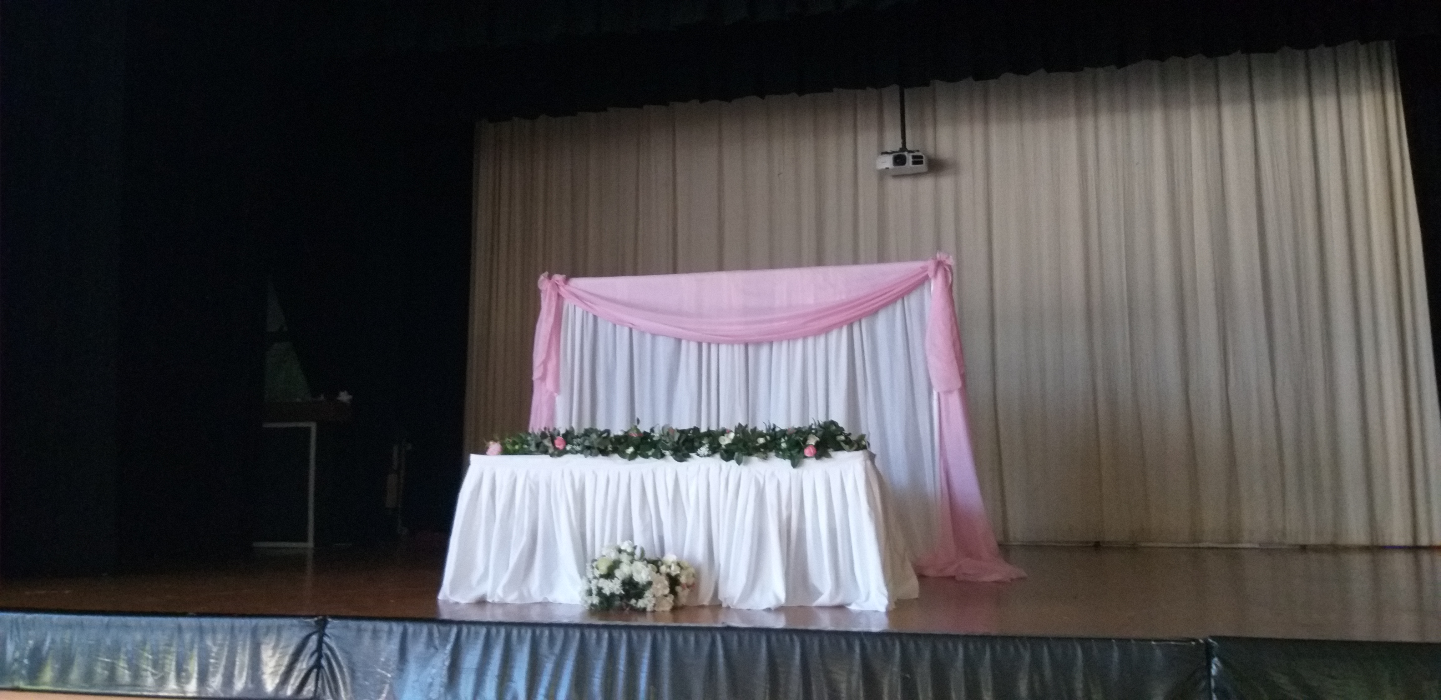 BRIDAL TABLE SKIRTING 4m