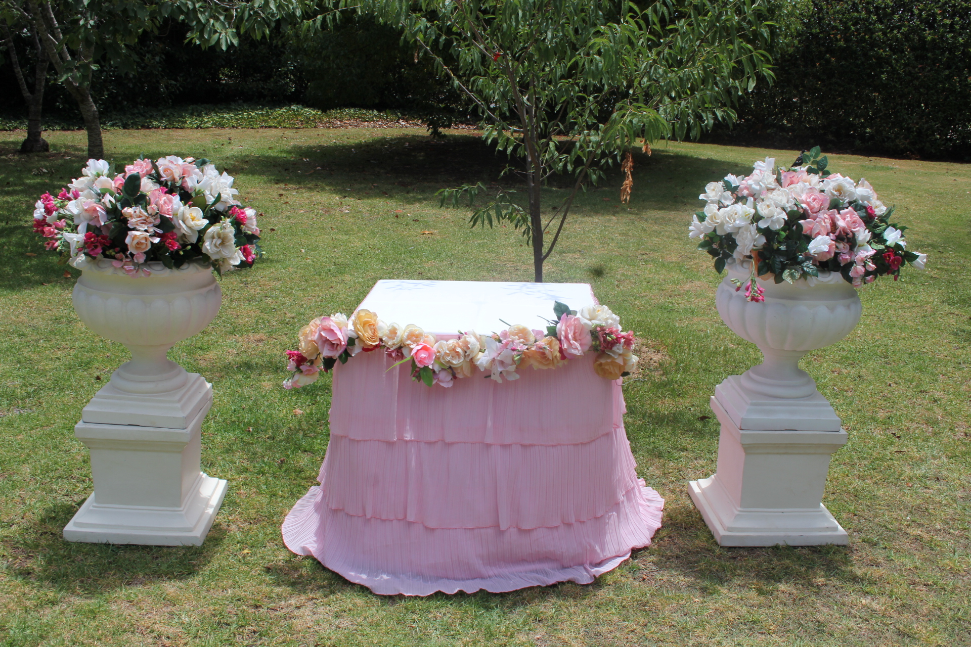 BRIDAL TABLE SKIRTING 4m