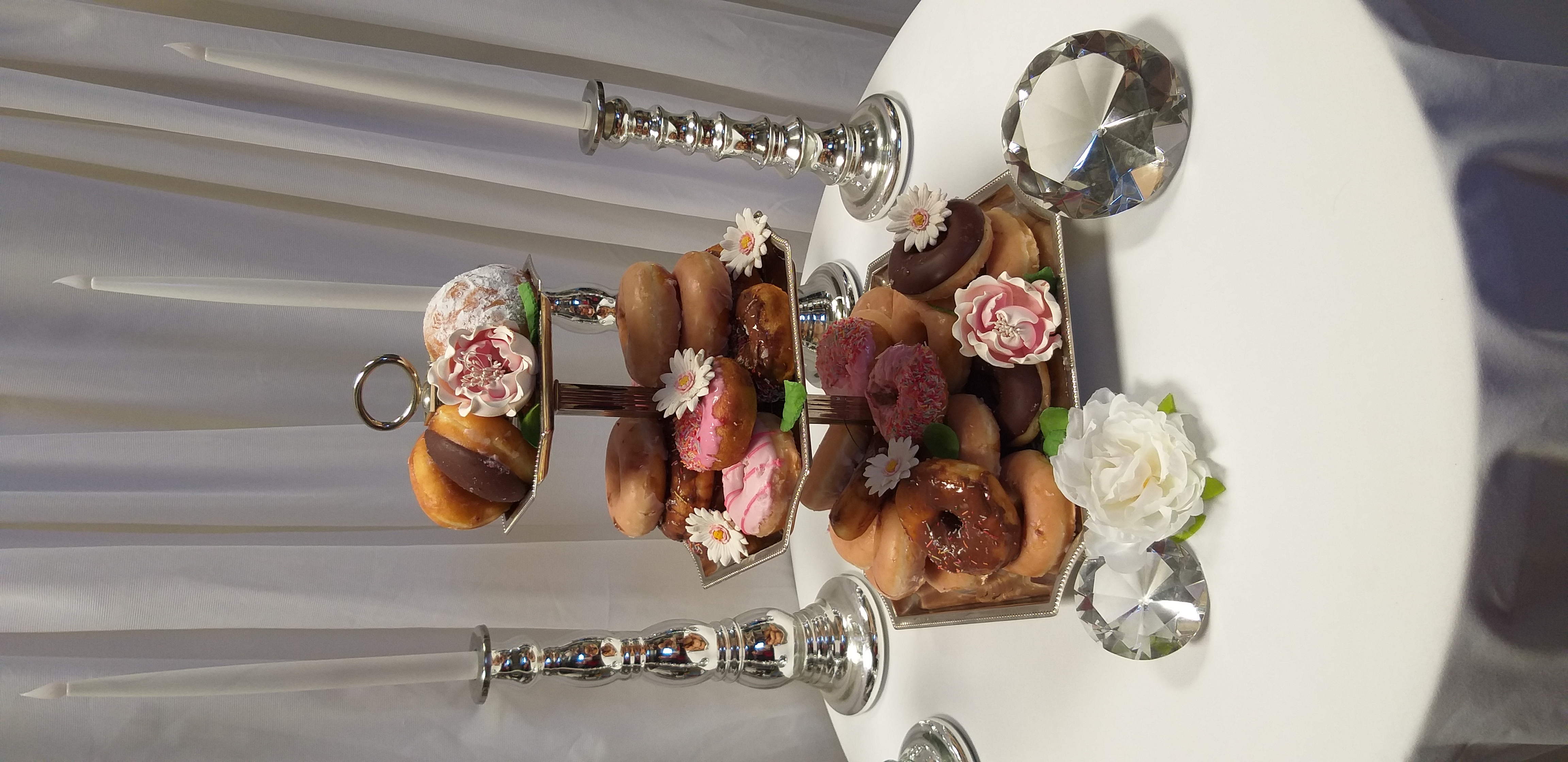 3 TIER SILVER SQUARE CAKE STAND