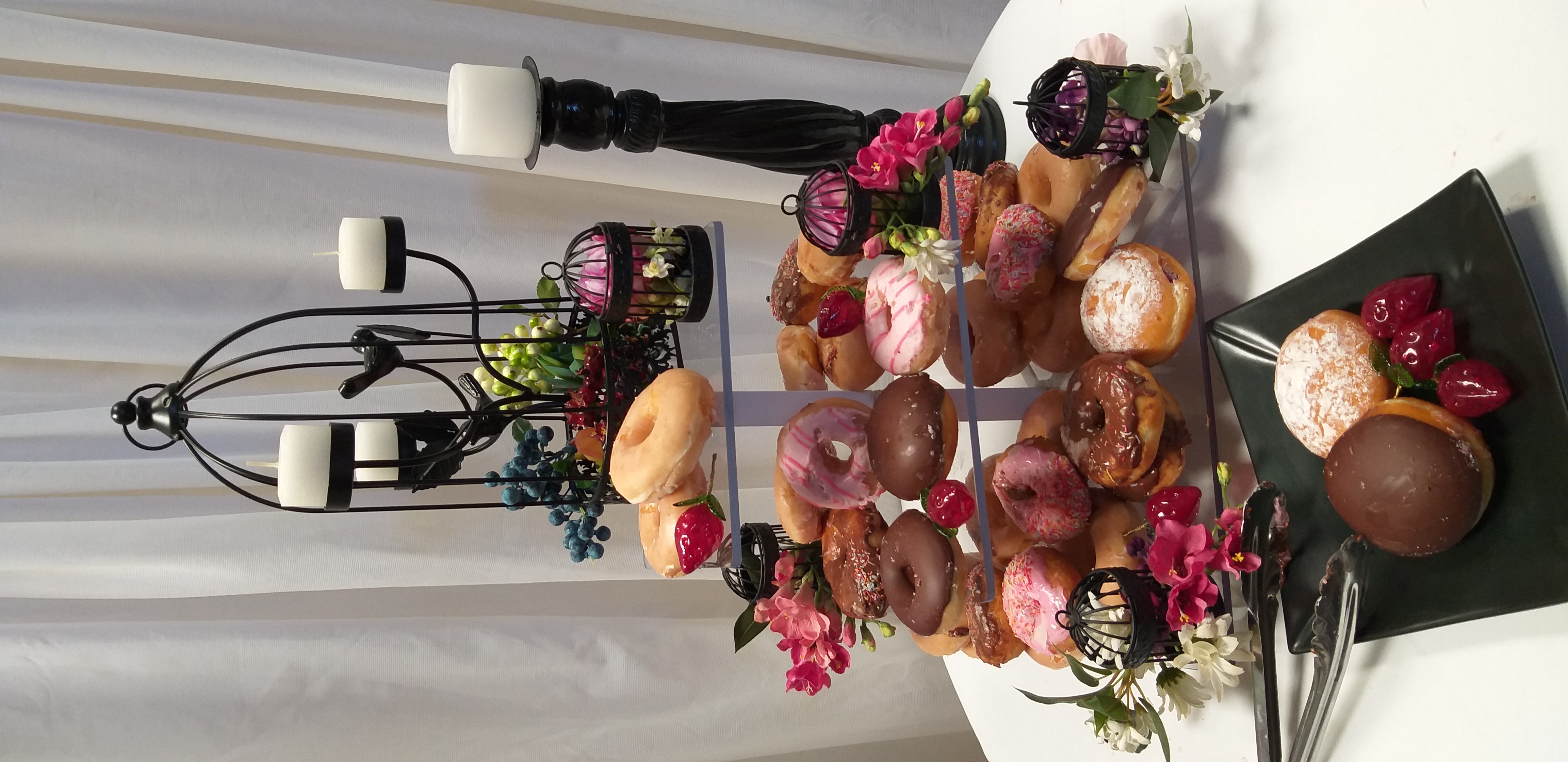 3 TIER SQUARE CUPCAKE  STAND